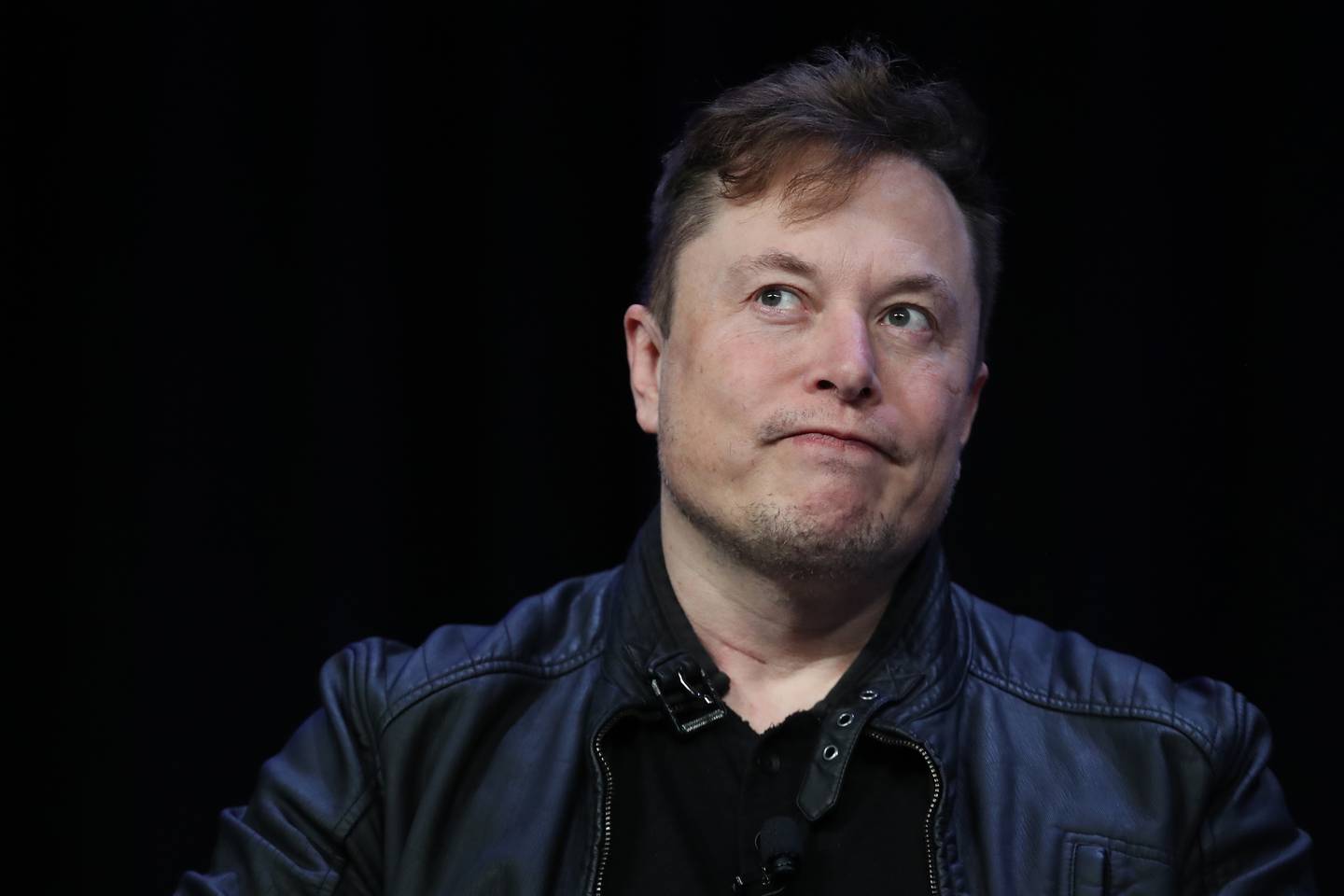 Twitter hires legislation company, plans to sue Elon Musk: file